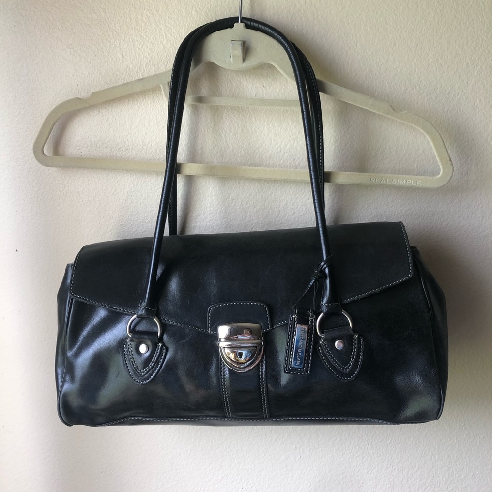 Black purse
